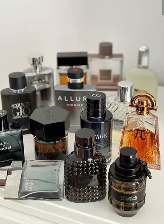 Colección perfumes hombre tonos azul